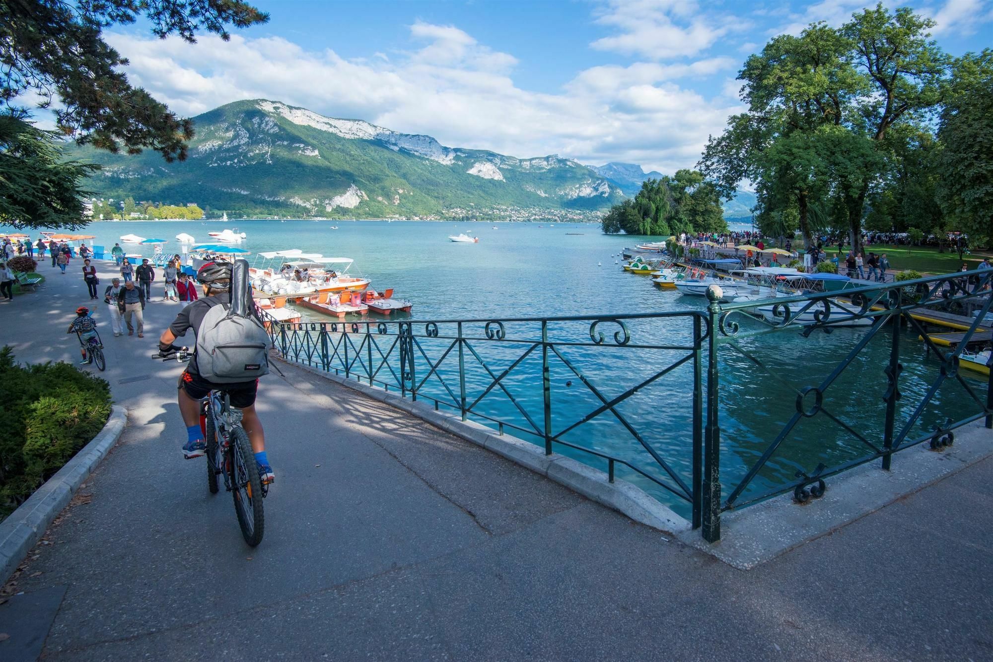 Campanile Annecy - Cran Gevrier Hotel Luaran gambar