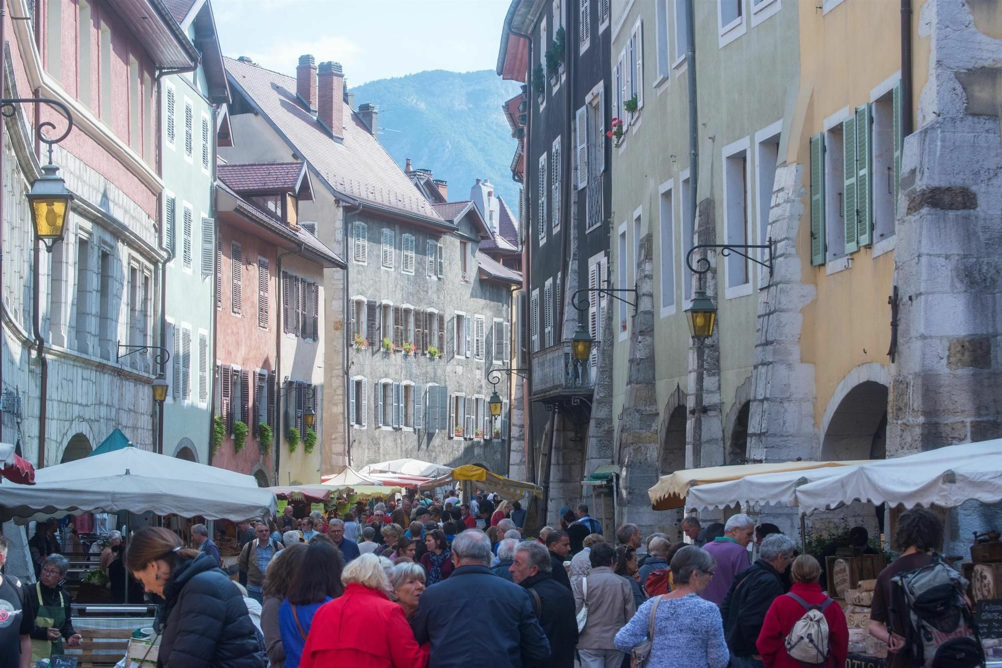 Campanile Annecy - Cran Gevrier Hotel Luaran gambar